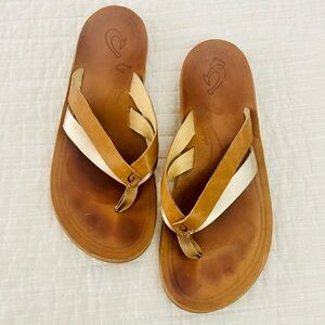 OluKai Tan and Gold Sandals with Elegant Two-Toned Straps